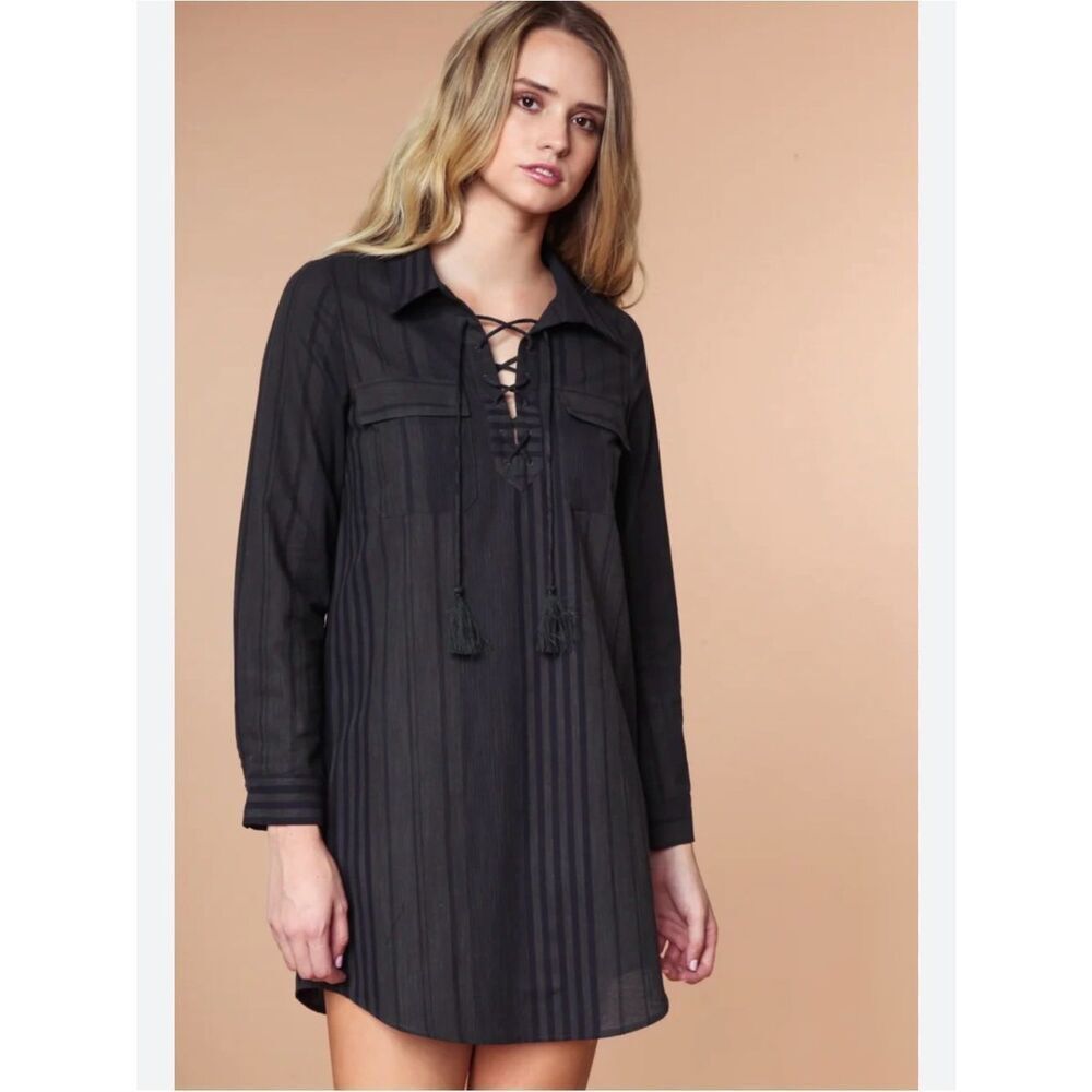 0034 Black Lace-Up Long Sleeve Mini Dress